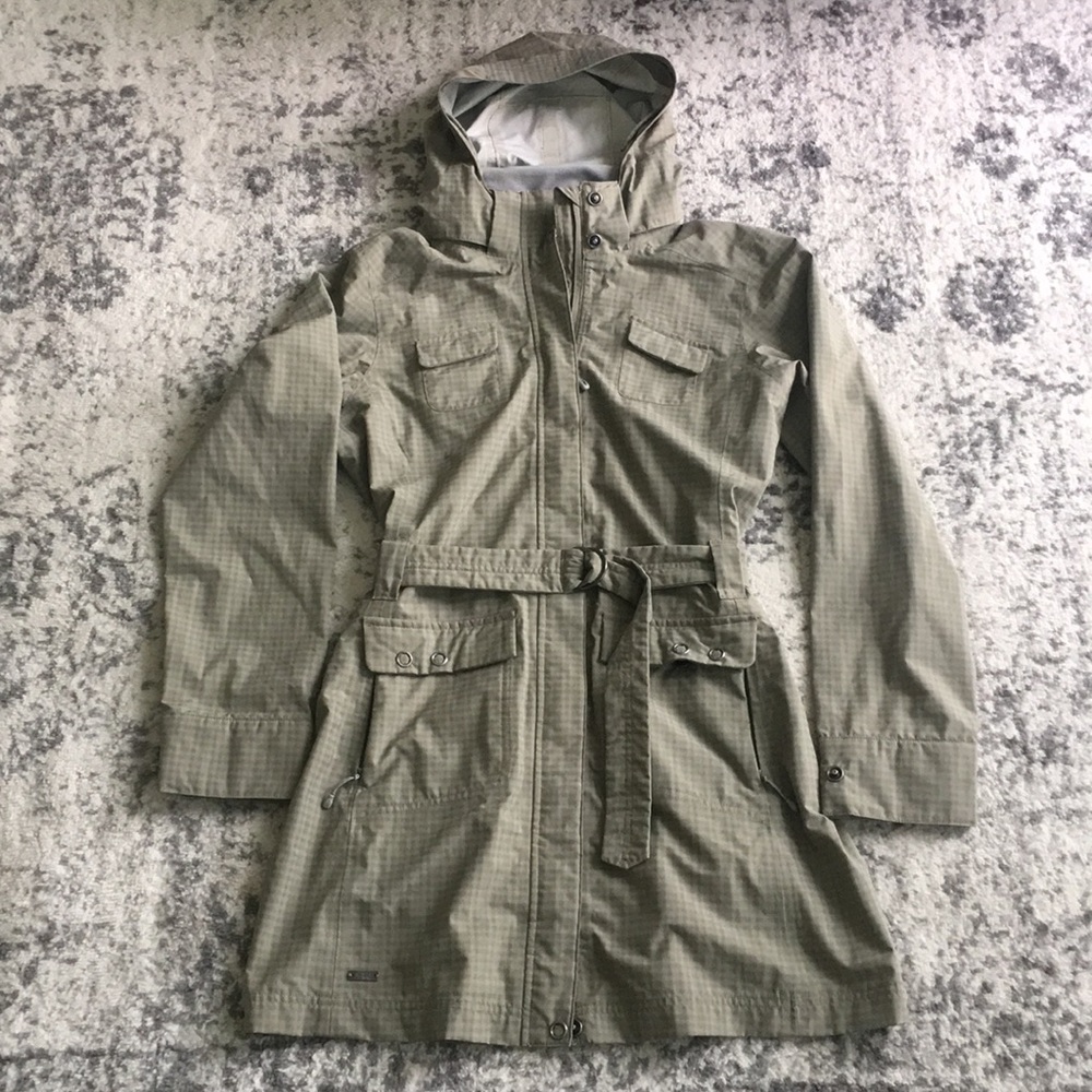 Outdoor Research nylon rain jacket coat women’s M